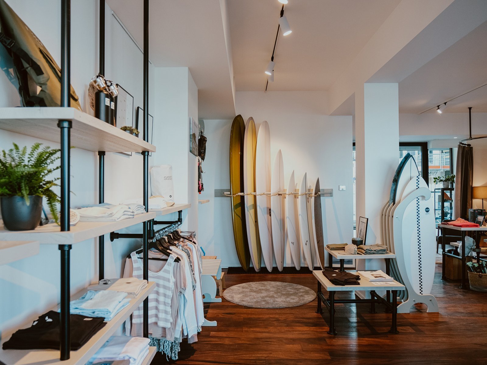 Surfshop in Residentie Oostkaai 11 te Oostende