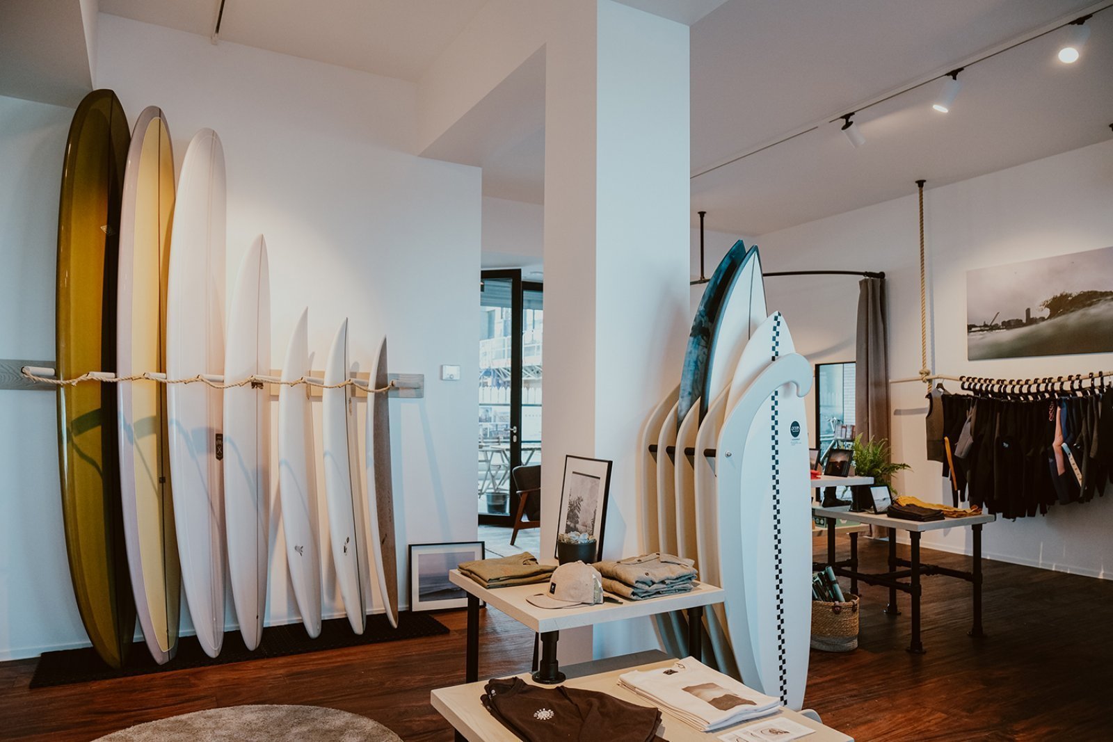 Surfshop in Residentie Oostkaai 11 te Oostende