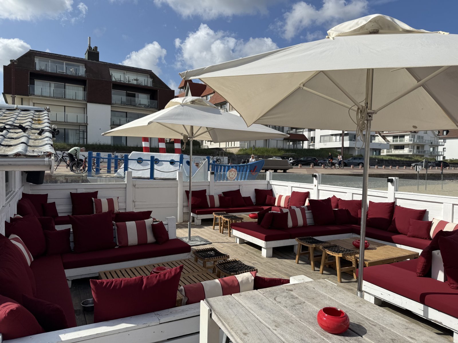 River Woods Beach Club
